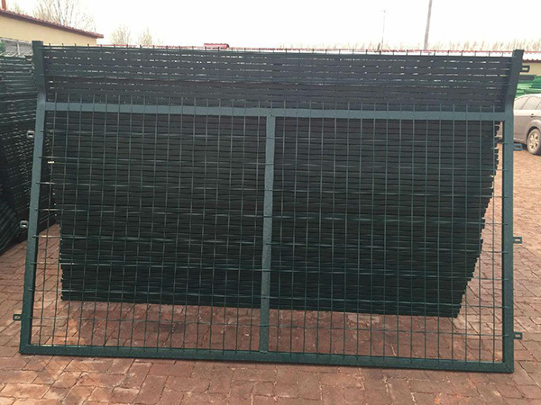 高速铁路防护栏 - 安平县沃达金属丝网制造有限公司图片4