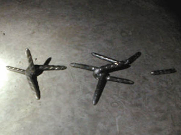 铁蒺藜 - 安平县沃达金属丝网制造有限公司图片2