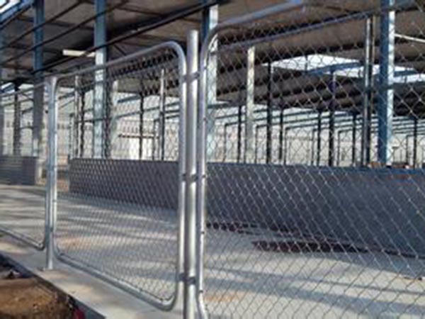 铁丝网护栏 - 安平县沃达金属丝网制造有限公司图片3