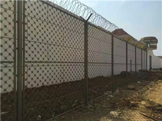 延吉世纪花园小区防攀爬围墙护栏网