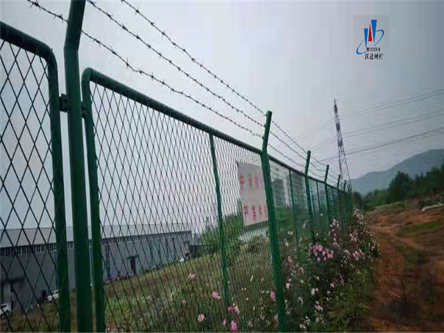钢板网护栏 - 安平县沃达金属丝网制造有限公司图片3
