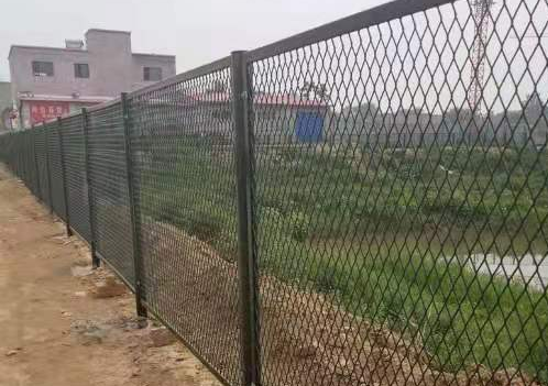 钢板网护栏 - 安平县沃达金属丝网制造有限公司图片7