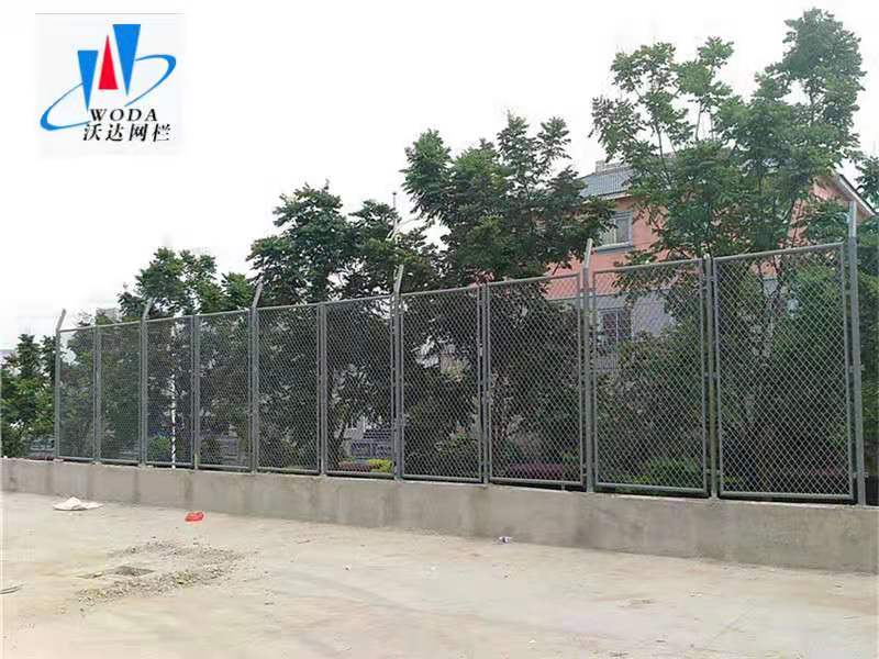 钢板网护栏 - 安平县沃达金属丝网制造有限公司图片8