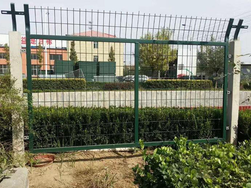 铁路防护栅栏 - 安平县沃达金属丝网制造有限公司图片5