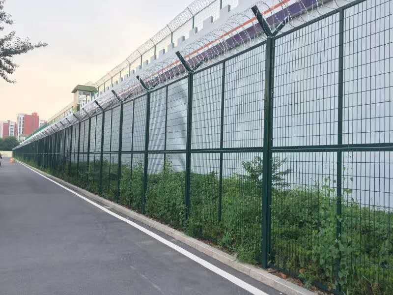 监狱围网 - 安平县沃达金属丝网制造有限公司图片2